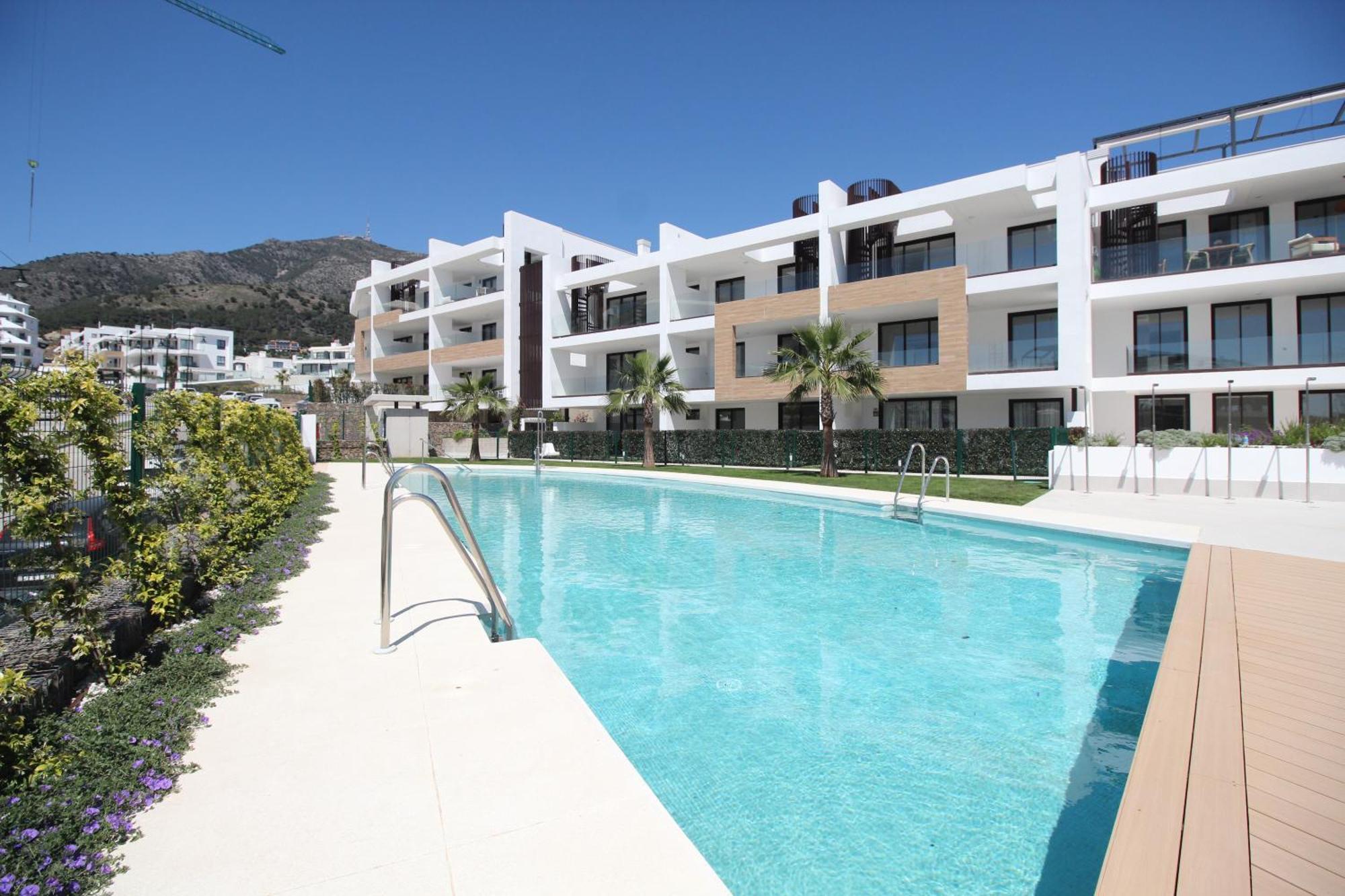 Happy Travel Jasmine Higueron Fuengirola Exterior foto