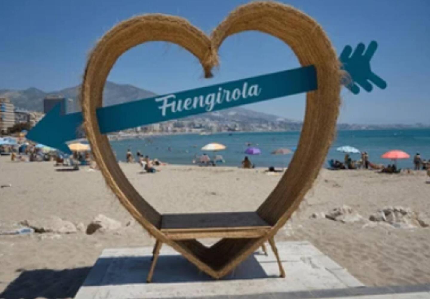Happy Travel Jasmine Higueron Fuengirola Exterior foto